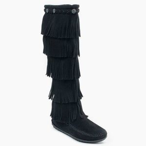 Minnetonka 5 Fringe Boot